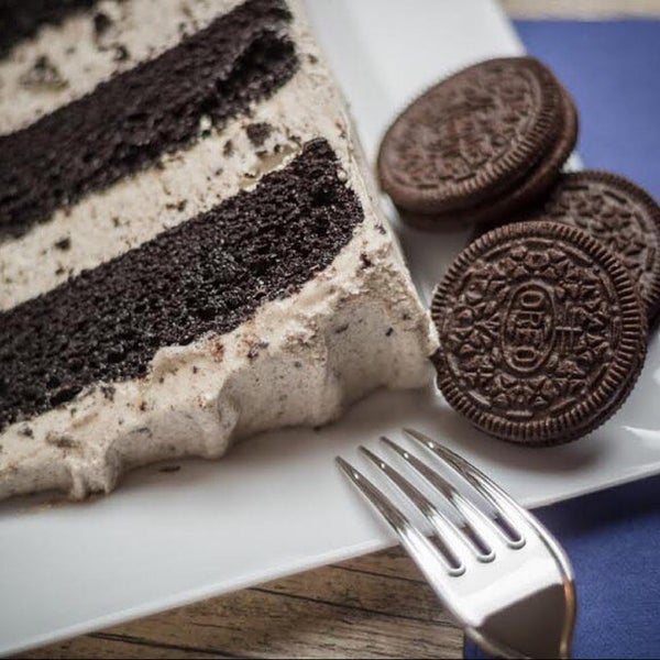 Three layers of devil’s food chocolate cake that brings you to Heaven split with cream cheese frosting with crushed oreos mixed in it. Order it on our through UberEats, GrubHub, or Seamless!