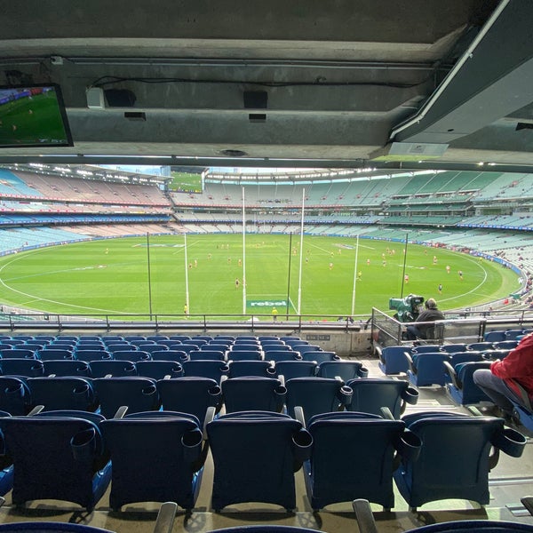 Foto diambil di Melbourne Cricket Ground (MCG) oleh Stephen R. pada 6/4/2022