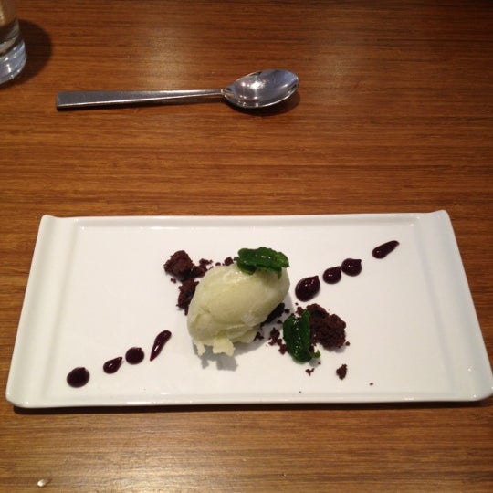 11/2/2012にColleen C.がRestaurant Martinで撮った写真