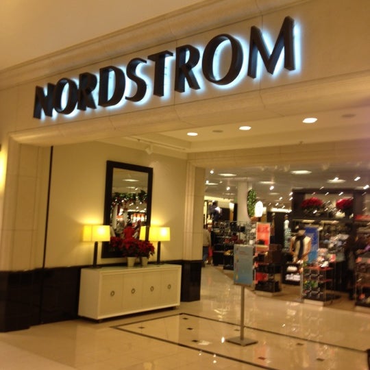 Nordstrom Keystone at The Crossing 23 tavsiye