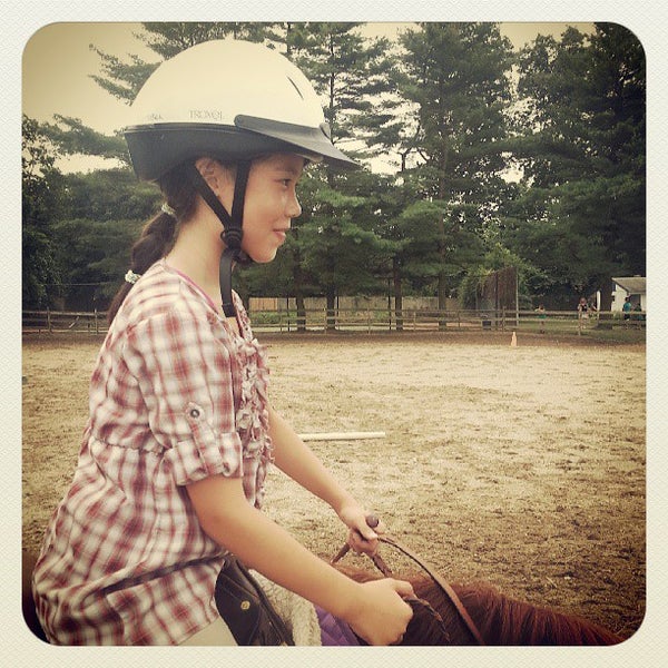 Снимок сделан в Thomas School of Horsemanship Summer Day Camp &amp; Riding School пользователем Jan D. 7/24/2013
