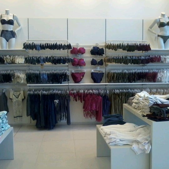 Fashion City Outlet Centro commerciale in San Giuliano Milanese