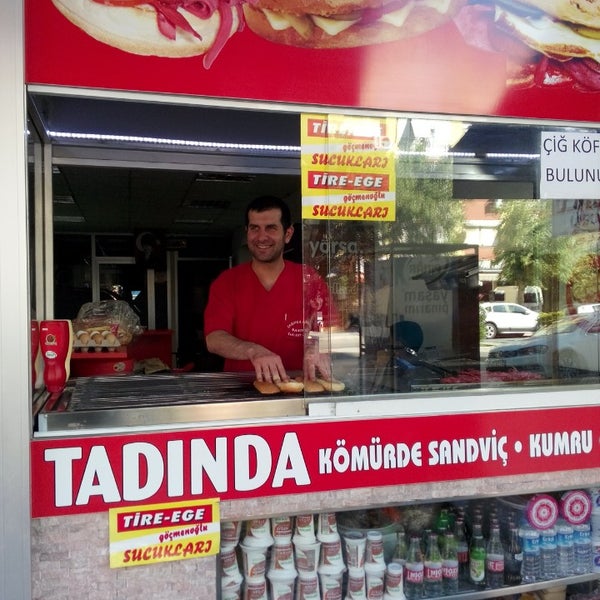 Photo taken at Tadında Sandviç by Burak D. on 5/18/2014