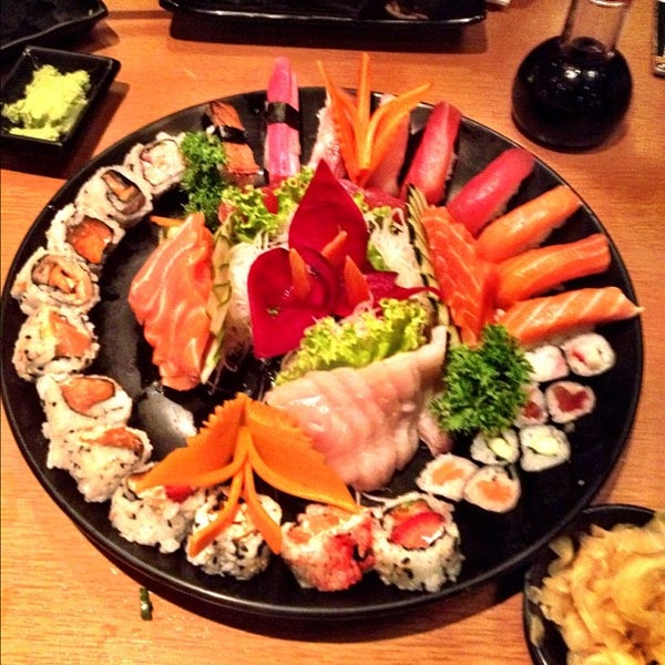 Photo taken at Kenzo Sushi Lounge by Felipe S. on 11/30/2012