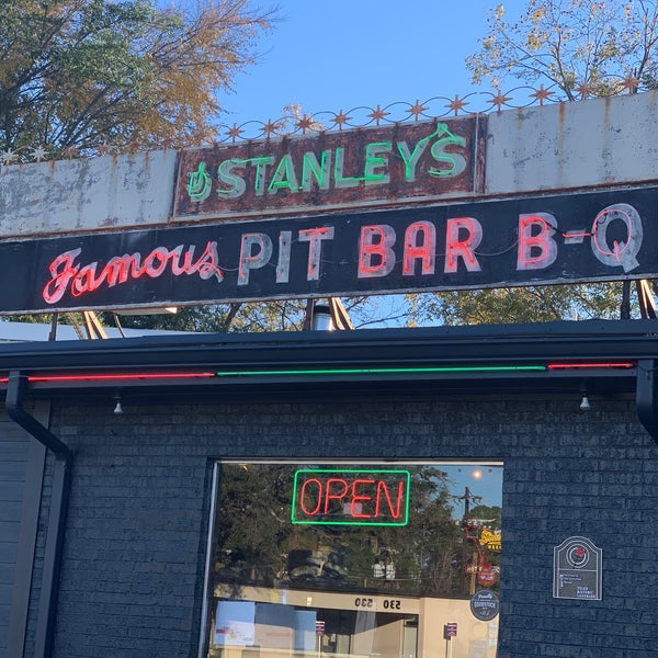 Photo taken at Stanley&#39;s Famous Pit Barbecue by J michael S. on 11/12/2021