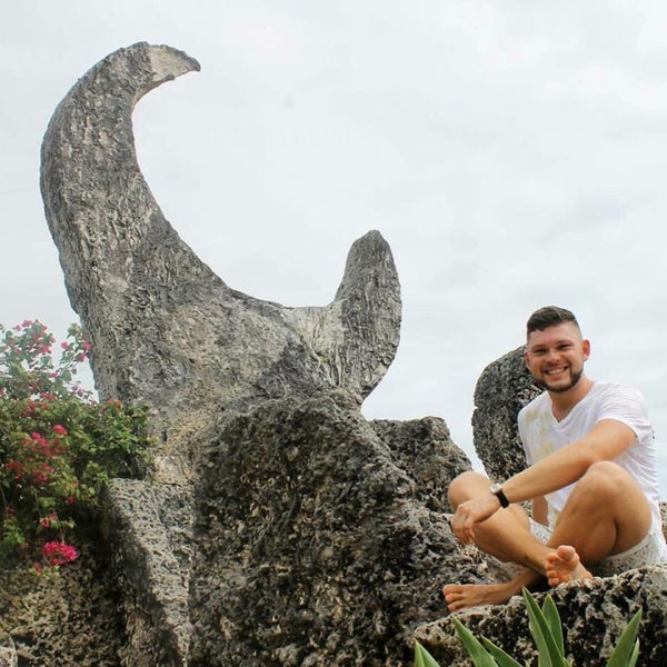 10/9/2015 tarihinde Dmytro G.ziyaretçi tarafından Coral Castle'de çekilen fotoğraf