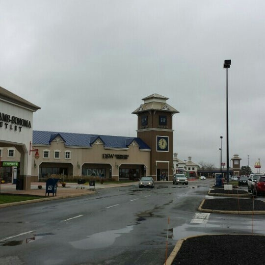 Photo taken at Tanger Outlet Jeffersonville by Tamon K. on 11/29/2015