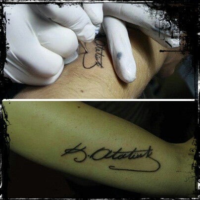 7/27/2013에 tattoomix D.님이 Tattoomix에서 찍은 사진