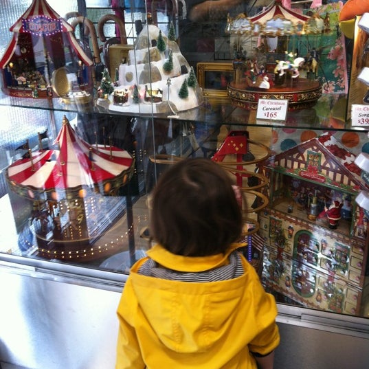 S Feldman Housewares Carnegie Hill 1304 Madison Ave