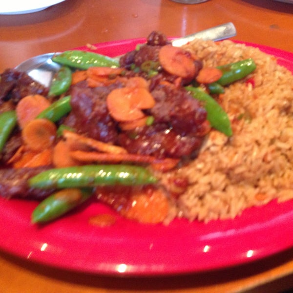 Photo taken at Pei Wei by Phlink on 5/18/2013