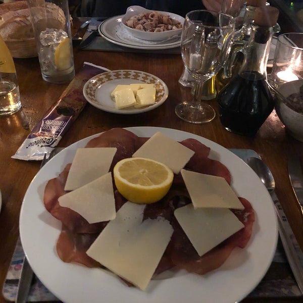 Blades Restaurant Wandsworth 94 Lower Richmond Rd. Putney