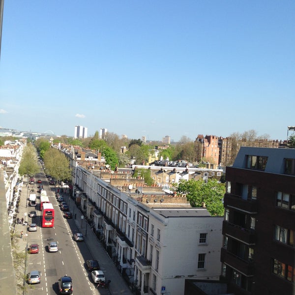 5/6/2013 tarihinde Brandy L.ziyaretçi tarafından Hilton London Olympia'de çekilen fotoğraf