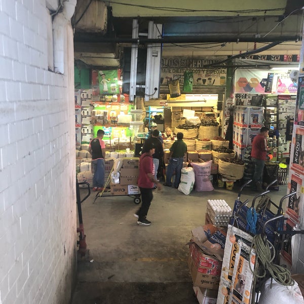 El Ruiseñor de México Bodega C21 Central de Abasto El Ruiseñor de México Bodega C21 Central de Abasto