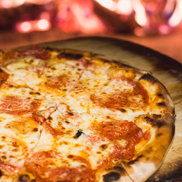 Crustys Wood Fired Pizza Pizza Place In Lubbock