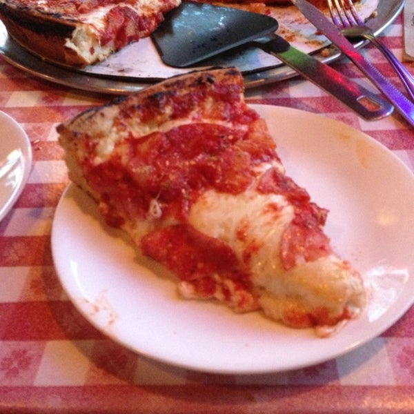 Foto diambil di Rosati&#39;s Pizza oleh Mike S. pada 1/27/2013