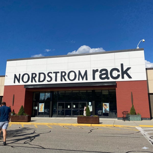 NORDSTROM RACK - 64 Photos & 53 Reviews - 43 Middlesex Tpke, Burlington,  Massachusetts - Department Stores - Phone Number - Yelp