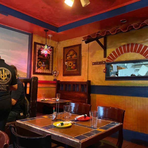 Foto tirada no(a) Jose&#39;s Mexican Restaurant por 番茄 小. em 10/12/2019