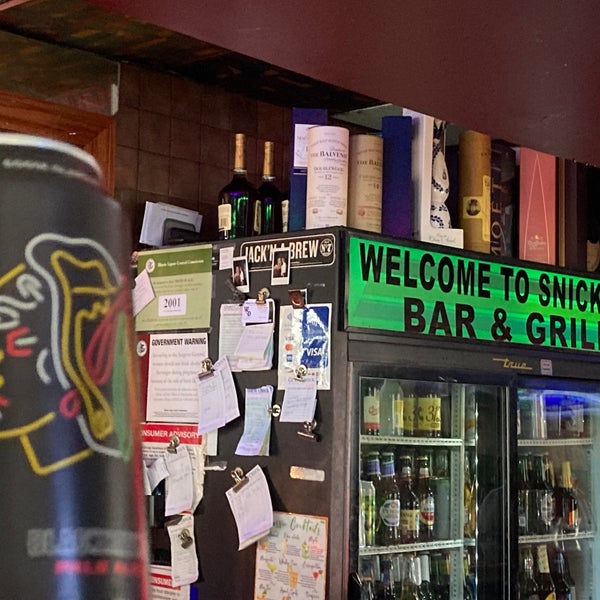 3/22/2023 tarihinde Holly M.ziyaretçi tarafından Snickers Bar &amp; Grill'de çekilen fotoğraf