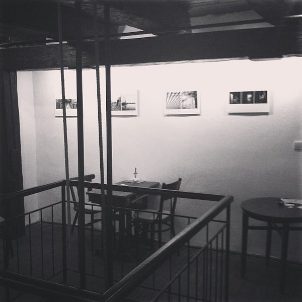 รูปภาพถ่ายที่ Café a Galerie Ve Věži โดย Kamil Z. เมื่อ 2/7/2013