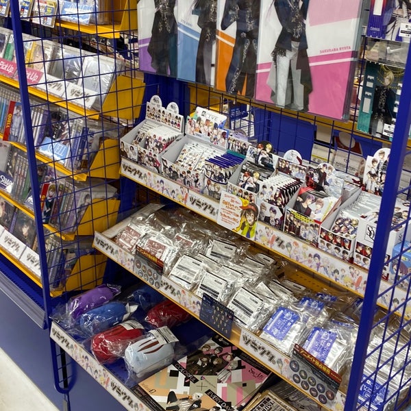 Fotos En アニメイト 旭川店 Tienda De Comics