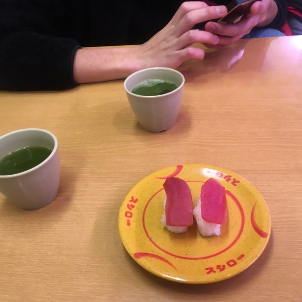 スシロー Sushi Restaurant スシロー Sushi Restaurant