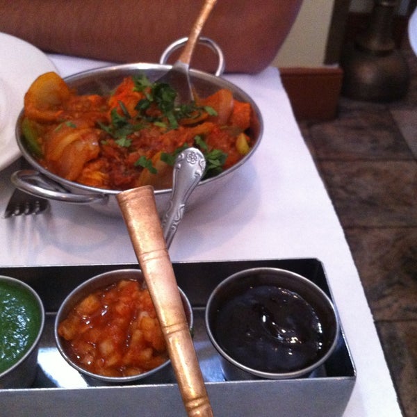 9/5/2013에 Assal Q.님이 Kashmir Indian Restaurant에서 찍은 사진