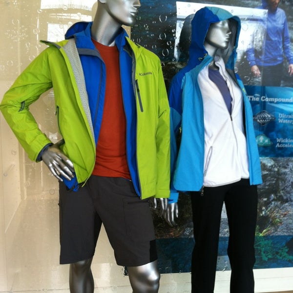 Foto scattata a Columbia Sportswear Employee Store da Anna R. il 3/24/2013