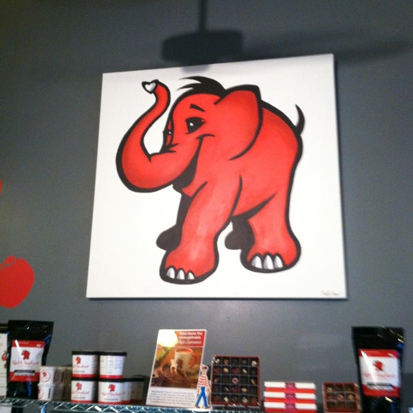 Photo taken at Red Elephant Chocolate Cafe by Cindy W. on 7/29/2013