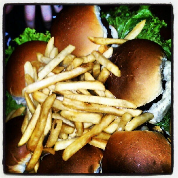 Ventura Highway Bar 17 tips from 304 visitors