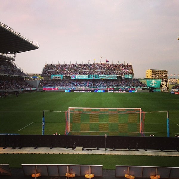 駅前不動産スタジアム (Ekimae Real Estate Stadium) サッカースタジアム