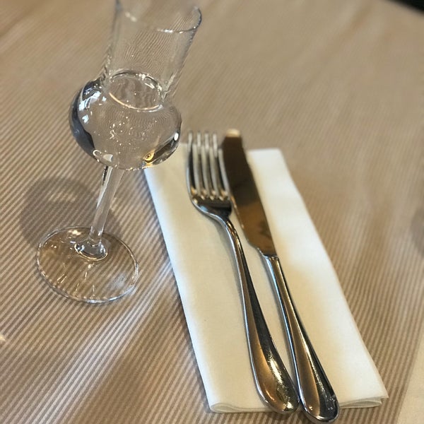 12/2/2019 tarihinde Andrey M.ziyaretçi tarafından Dunacorso Restaurant'de çekilen fotoğraf