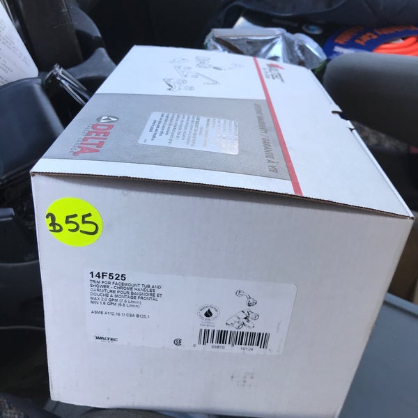 RONA Hardware Store in Calgary