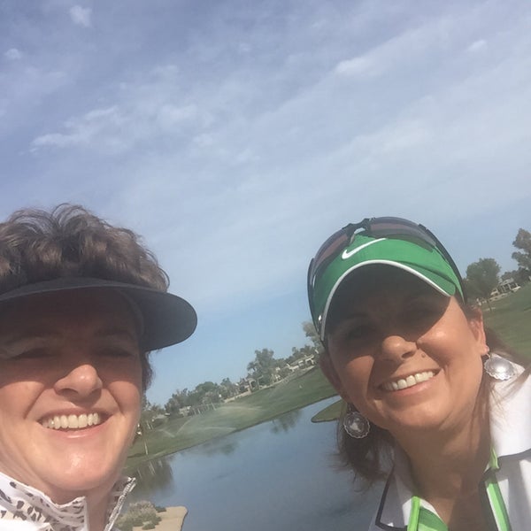 Das Foto wurde bei Gainey Ranch Golf Club von Betsi L. am 4/12/2015 aufgenommen