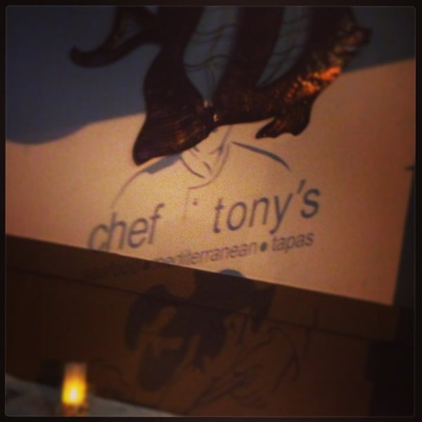 Foto scattata a Chef Tony&#39;s da ChefTony M. il 9/7/2013