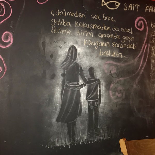 1/13/2018 tarihinde Zeynep M.ziyaretçi tarafından Cinatı Cafe &amp; Bar'de çekilen fotoğraf