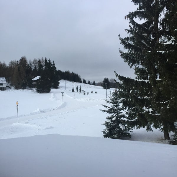 12/19/2018 tarihinde Gam H.ziyaretçi tarafından PARK SNOW Donovaly'de çekilen fotoğraf