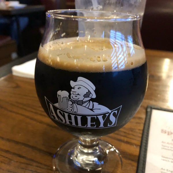 Photo taken at Ashley&#39;s Beer &amp; Grill of Westland by Mark N. on 2/24/2018