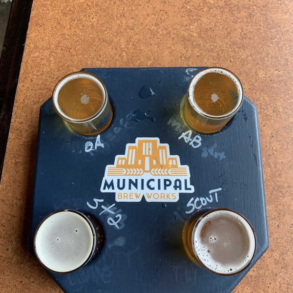 Foto scattata a Municipal Brew Works da Mark N. il 8/30/2019