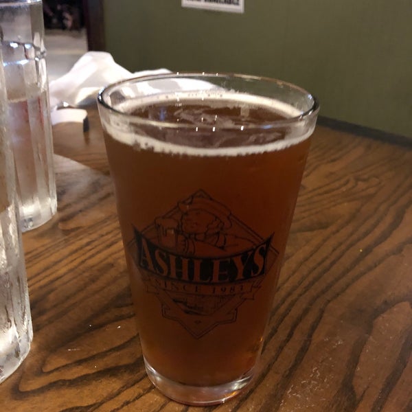 Photo taken at Ashley&#39;s Beer &amp; Grill of Westland by Mark N. on 6/6/2019