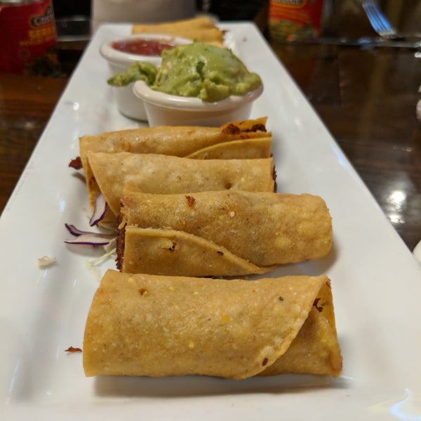 Photo taken at Las Margaritas by Cassandra A. on 2/16/2019