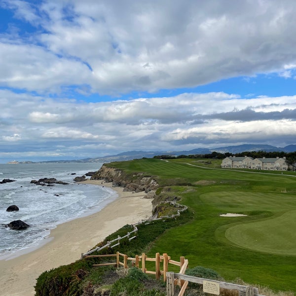 Photo taken at The Ritz-Carlton, Half Moon Bay by Charlie D. on 1/29/2023