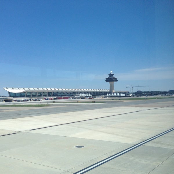 Photo prise au Washington Dulles International Airport (IAD) par Don T. le5/14/2013