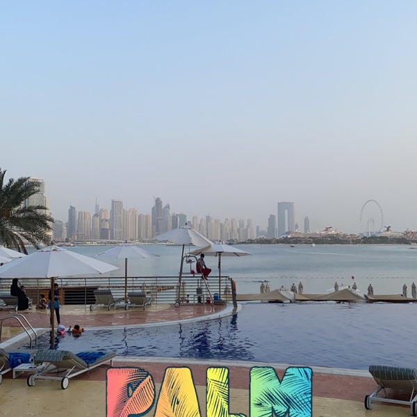 Photo taken at Dukes The Palm, a Royal Hideaway Hotel by فيصل ا. on 7/6/2021
