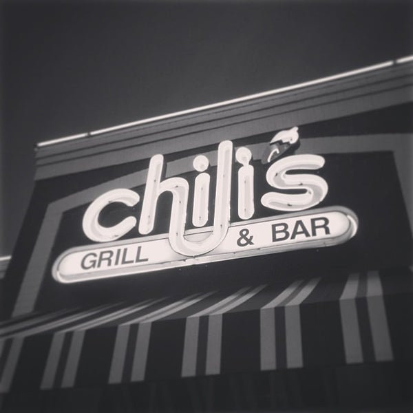 Photo taken at Chili&#39;s Grill &amp; Bar by Brent A. on 4/2/2013