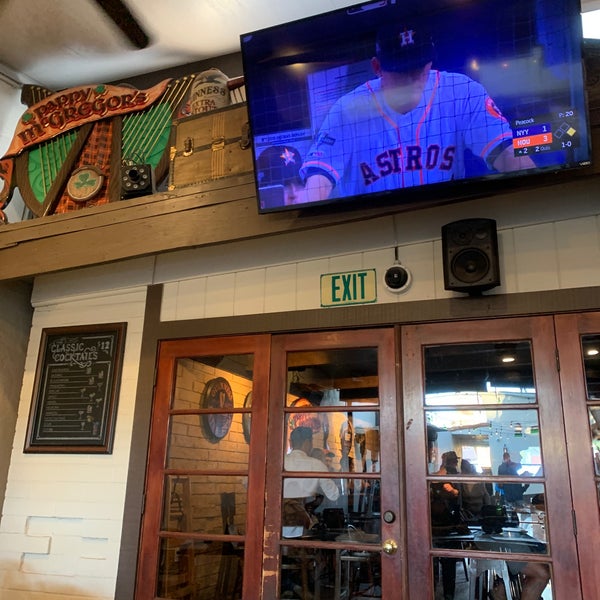 Photo taken at Pappy McGregor&#39;s Pub &amp; Grill by Stephen S. on 10/20/2019