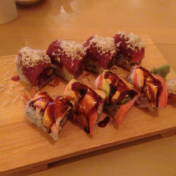 Foto scattata a O Sushi da Sir S. il 9/2/2013