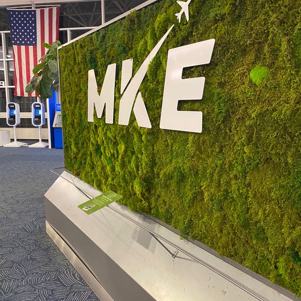 รูปภาพถ่ายที่ General Mitchell International Airport (MKE) โดย Patrick O. เมื่อ 2/8/2024