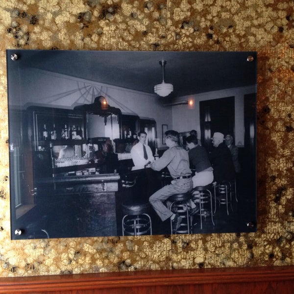 รูปภาพถ่ายที่ The Union Hotel &amp; Restaurant โดย Patrick O. เมื่อ 5/8/2014