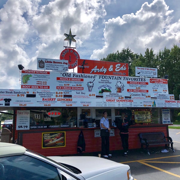 Photo taken at Ardy &amp; Ed&#39;s Drive In by Patrick O. on 9/8/2018