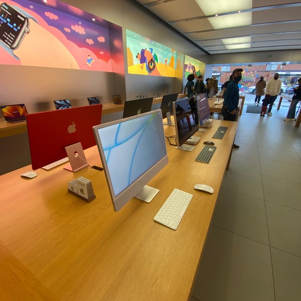 Photos at Apple Bayshore 5715 N Centerpark Way